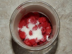Настойка малины на водке: рецепт домашнего праздника