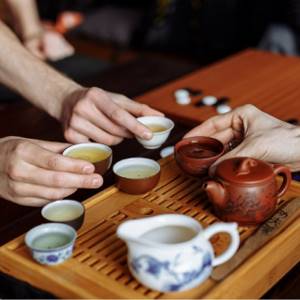 Молочный чай улун: недостающее звено между черным и зеленым чаем, полезные свойства и состав чая
