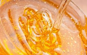 Почему засахаривается мед: причины и последствия