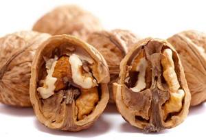 Отвар из перегородок грецкого ореха — рецепты здоровья и красоты