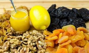 Мед с орехами и сухофруктами: рецепт приготовления и польза