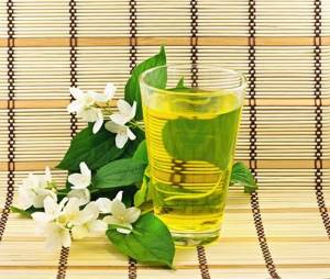 Зеленый чай с жасмином: польза и вред, как приготовить и сколько можно выпить?