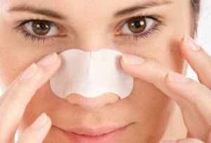 Черные точки на носу: причины появления и способы устранения