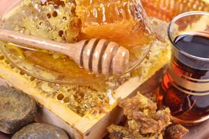 Мед при панкреатите: поможет или навредит?