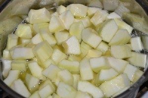 Ананасы из кабачков с ананасовым соком – рецепт необычной заготовки