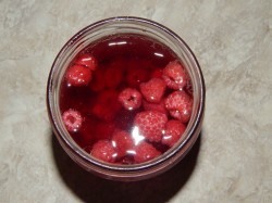 Настойка малины на водке: рецепт домашнего праздника