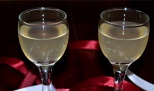 Шампанское из крыжовника в домашних условиях: классический и простой рецепты