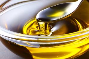Льняное масло: польза и возможный вред для организма, противопоказания для приема, калорийность и содержание витаминов